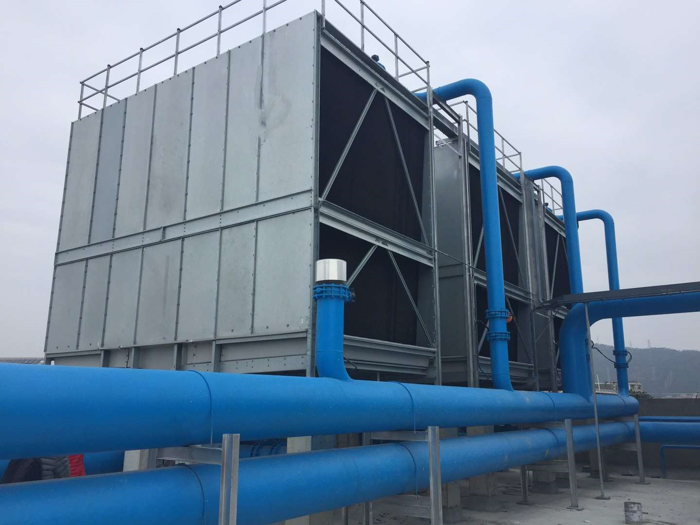 冷卻塔如何選擇安全閥和填料